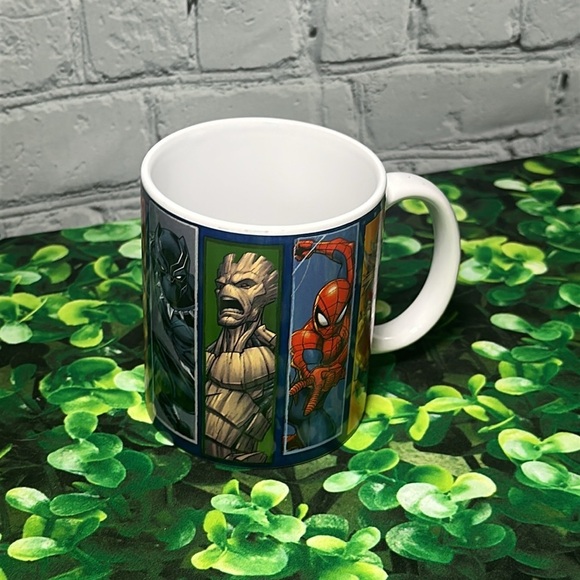 Marvel Superhero Mug Hulk Spiderman Iron Man - Picture 3 of 10